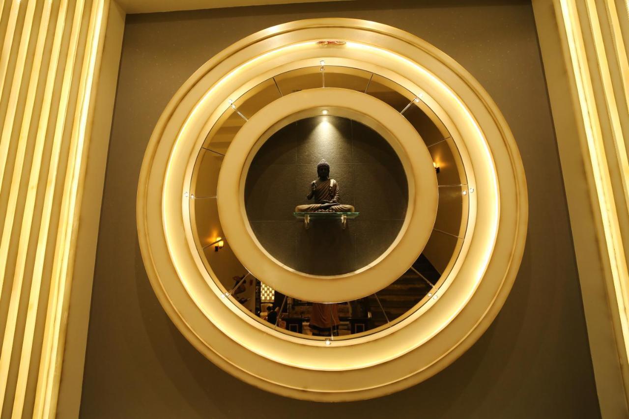 Hotel Prince Viraj Jabalpur Bagian luar foto