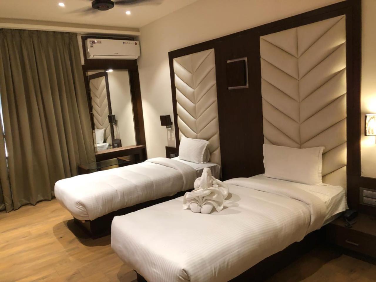 Hotel Prince Viraj Jabalpur Bagian luar foto