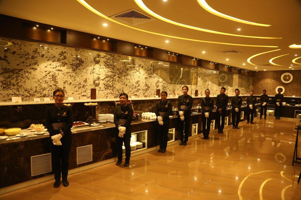 Hotel Prince Viraj Jabalpur Bagian luar foto
